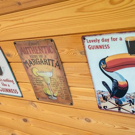 Lanterns Shepherds Huts & Glamping Happisburgh Buitenkant foto