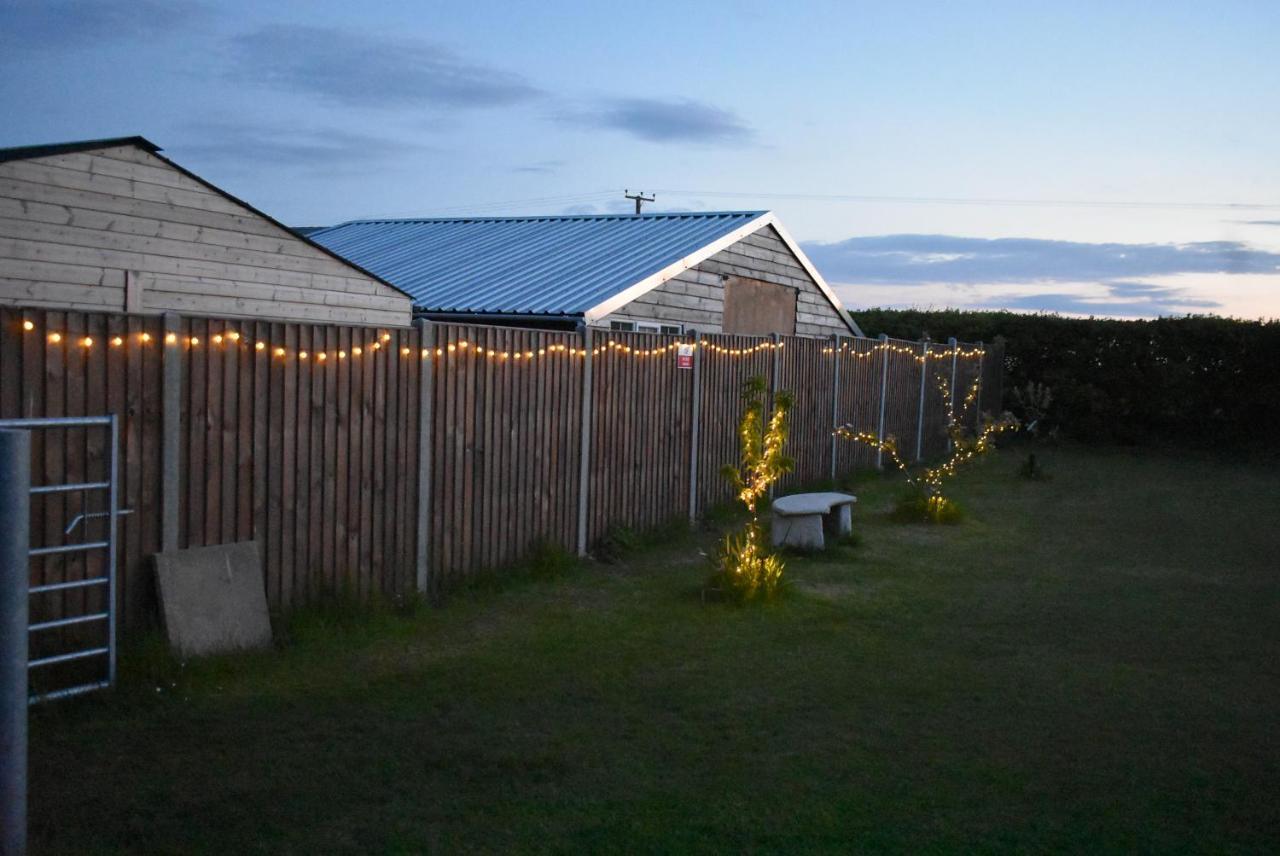 Lanterns Shepherds Huts & Glamping Happisburgh Buitenkant foto