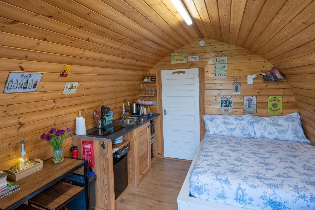Lanterns Shepherds Huts & Glamping Happisburgh Buitenkant foto