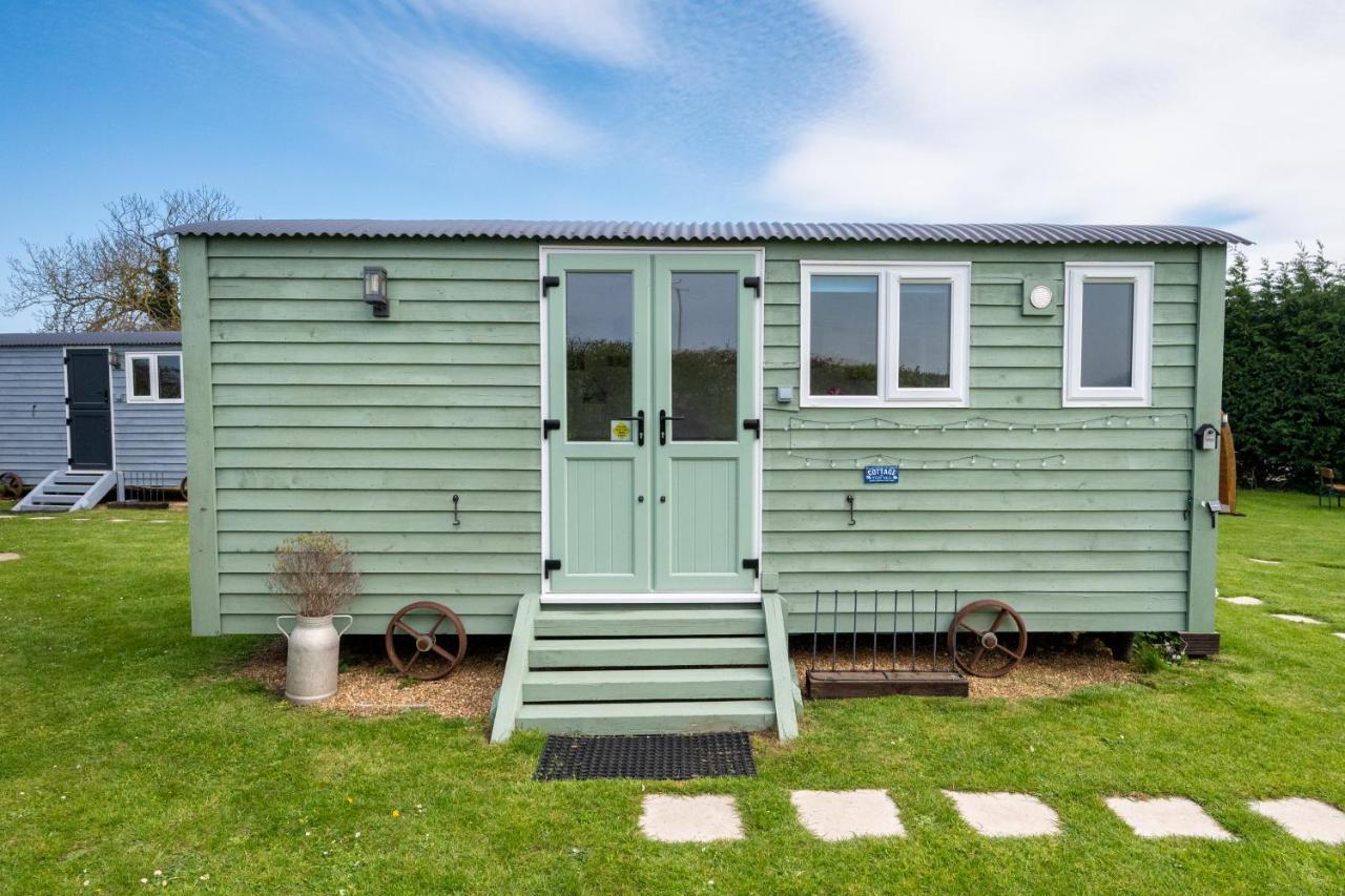 Lanterns Shepherds Huts & Glamping Hotel Happisburgh Buitenkant foto